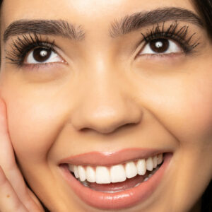 YOUNIQUE QUADRA 4-in-1 serum • primer • tubing • mascara