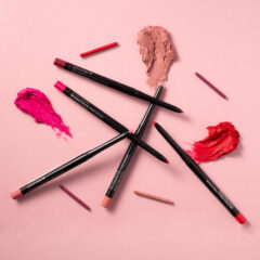 MOODSTRUCK PRECISION lip liner