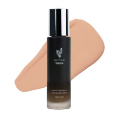 YOUNIQUE TOUCH serum+ foundation – Eyelet – beige with slight yellow undertones